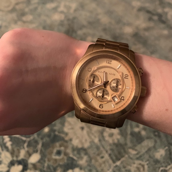 Michael Kors Rose Gold Runway watch - Picture 7 of 12